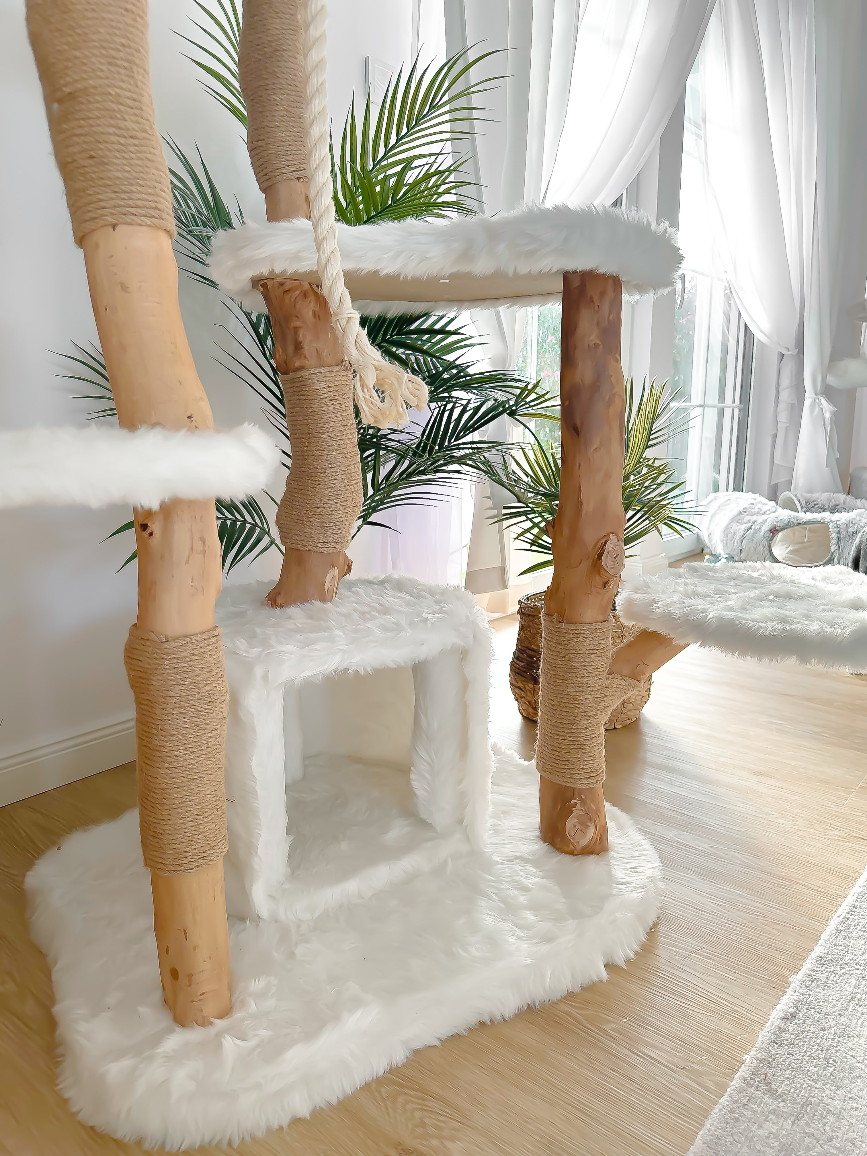 Massivholz-Kratzbaum weiß - 168cm