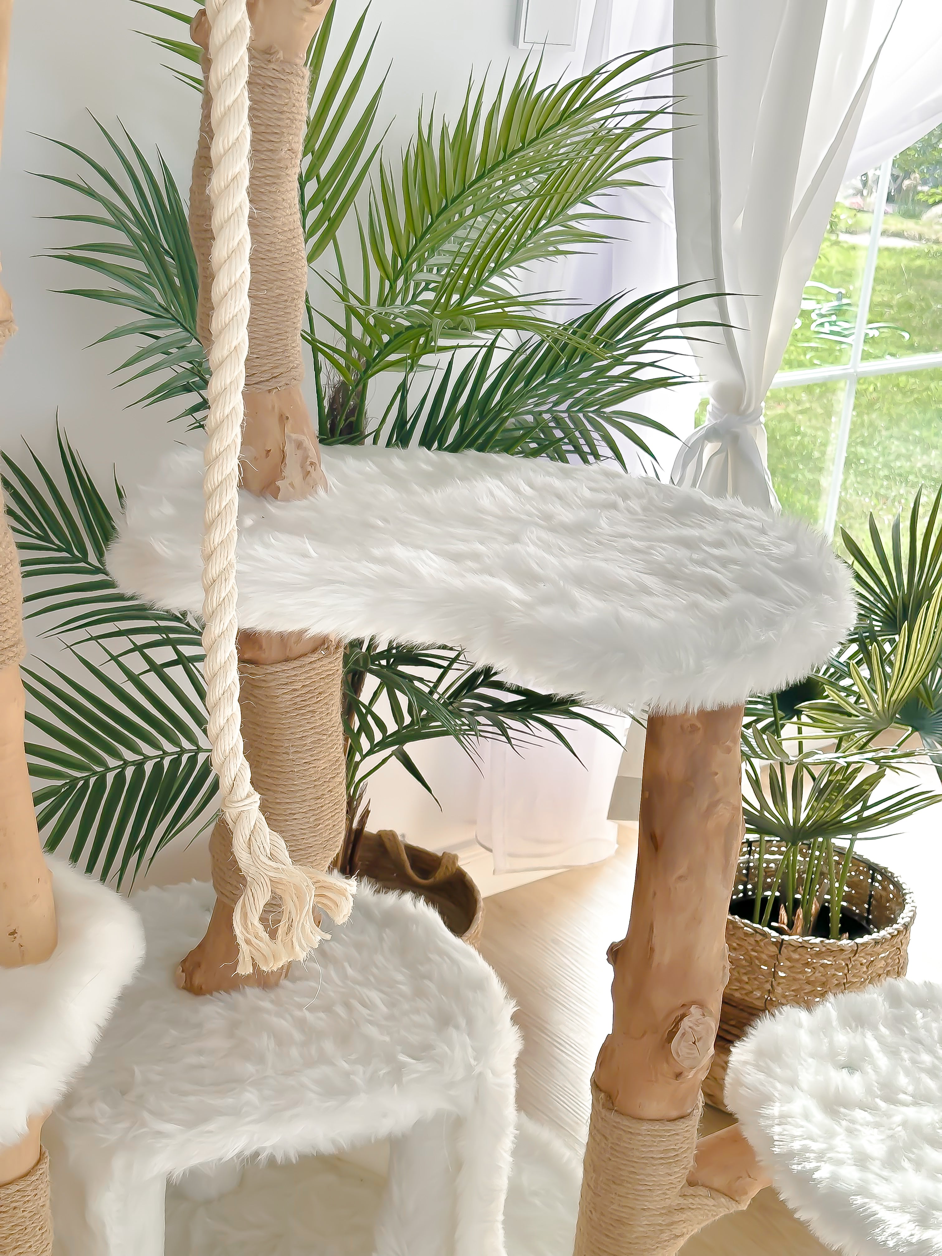 Massivholz-Kratzbaum weiß - 168cm